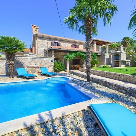펜션 Rustic House Magdalea With Pool