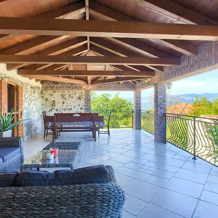 Rustic House Magdalea With Pool 펜션 Županje