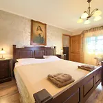 Rustic House Magdalea With Pool Prázdninový dům Županje