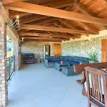 Rustic House Magdalea With Pool Prázdninový dům Županje