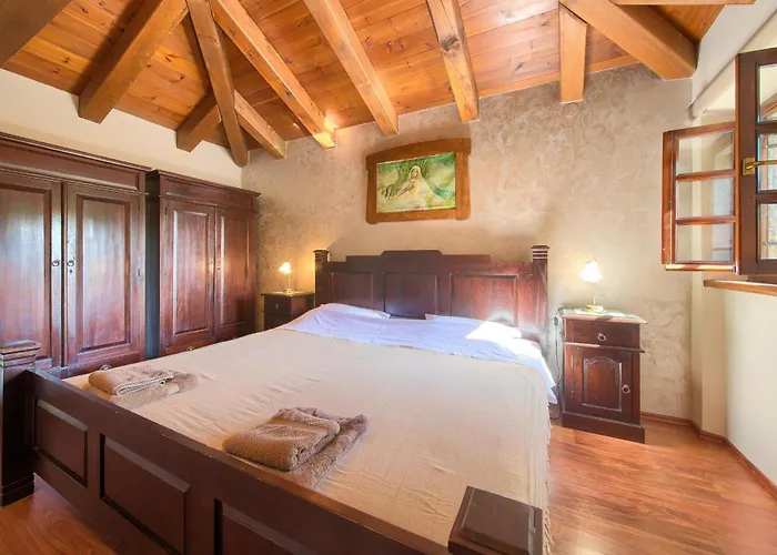 Rustic House Magdalea With Pool Holiday home Zupanje